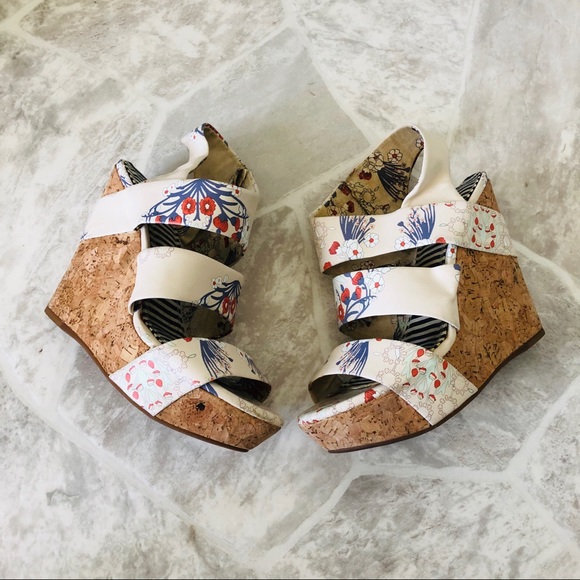 Gianni Bini Shoes - GIANNI BINI floral cork heel wedges size 7